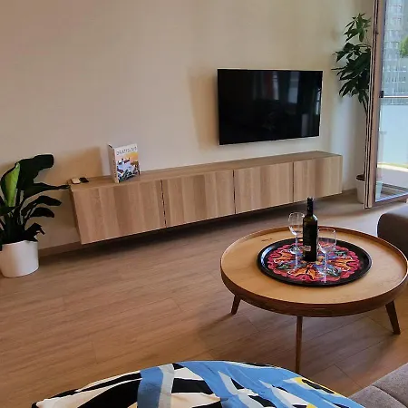 Two Check In -c Apartment *